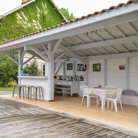 Beautiful Holiday In Darmagnac With Pool Casa vacanze Labastide-dʼArmagnac